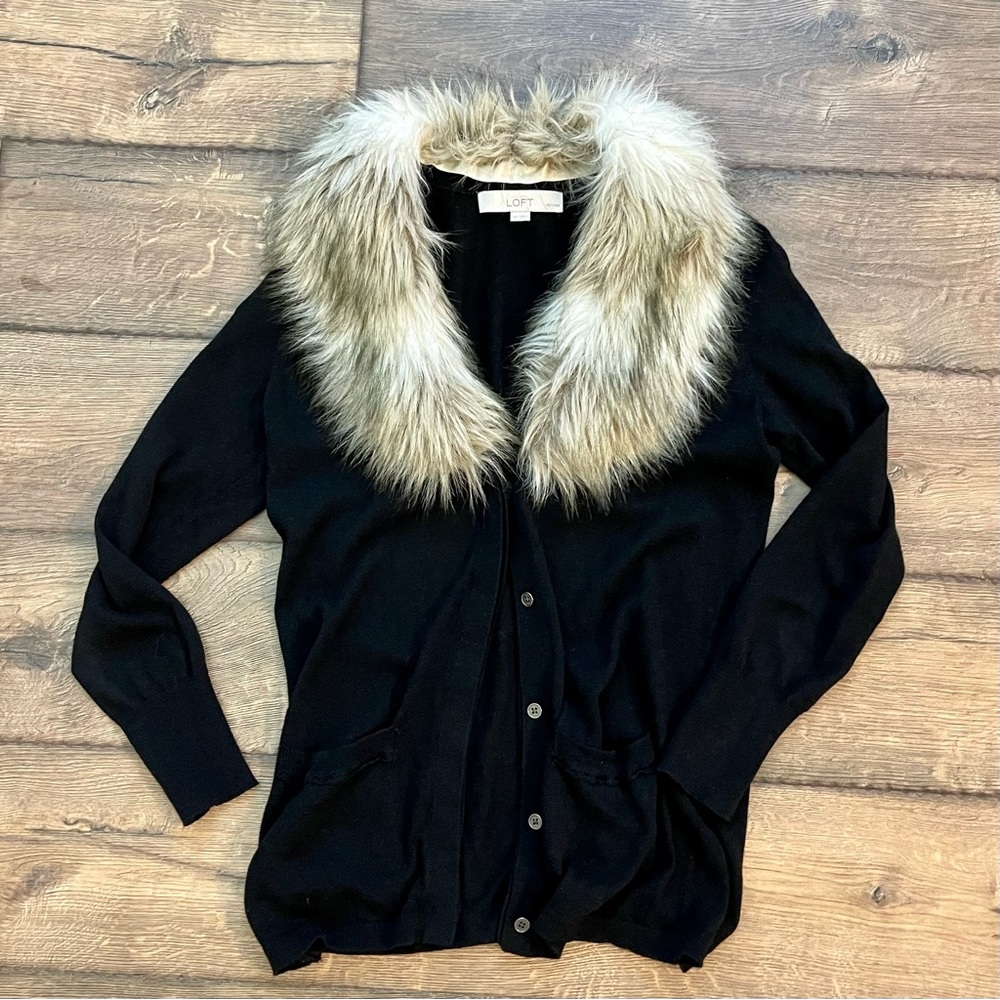 Loft•Detachable Fir Collared Cardigan